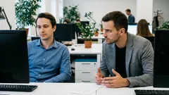 Cum comunică oamenii inteligenți cu cei care nu le sunt pe plac — și de ce acest lucru nu este ipocrizie